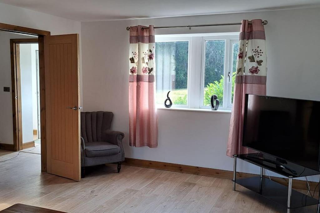 Coolams Villa Ингълтън Екстериор снимка
