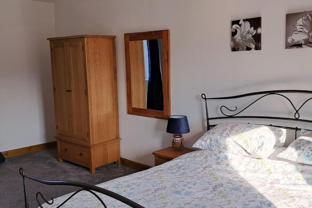 Coolams Villa Ингълтън Екстериор снимка
